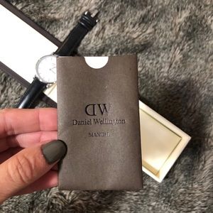 Daniel Wellington Accessories - Daniel Wellington Original Watch Daniel Wellington Accessories - Daniel Wellington Original Watch